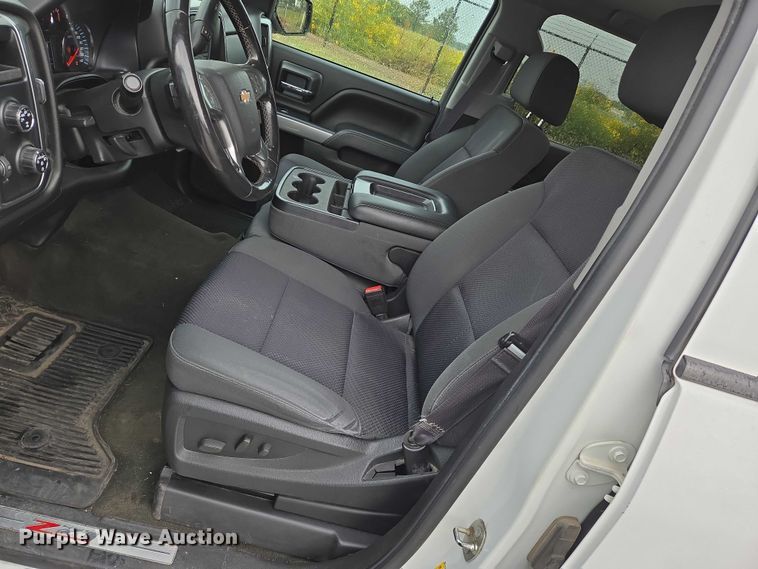 image for item DU6906 2015 Chevrolet Silverado 1500 Crew Cab pickup truck