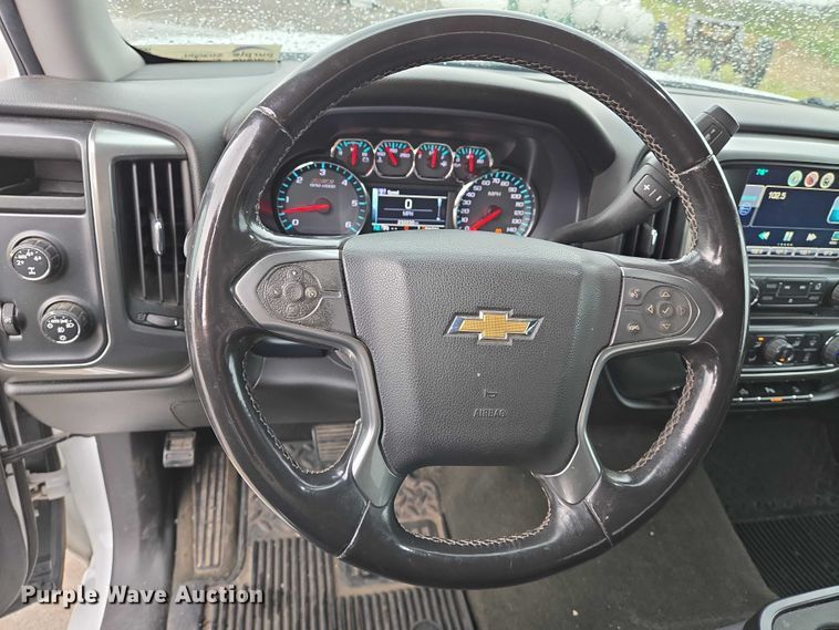 image for item DU6906 2015 Chevrolet Silverado 1500 Crew Cab pickup truck