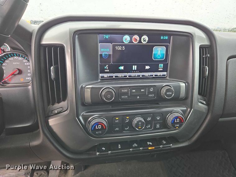 image for item DU6906 2015 Chevrolet Silverado 1500 Crew Cab pickup truck