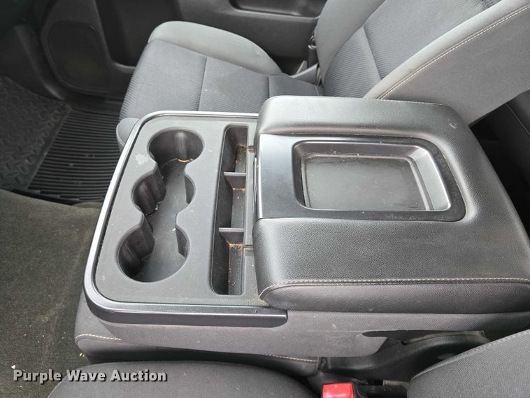 image for item DU6906 2015 Chevrolet Silverado 1500 Crew Cab pickup truck