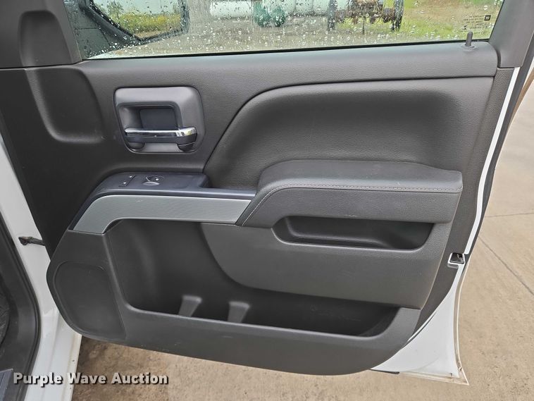 image for item DU6906 2015 Chevrolet Silverado 1500 Crew Cab pickup truck