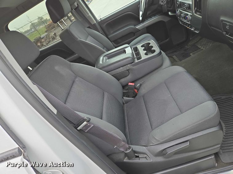 image for item DU6906 2015 Chevrolet Silverado 1500 Crew Cab pickup truck