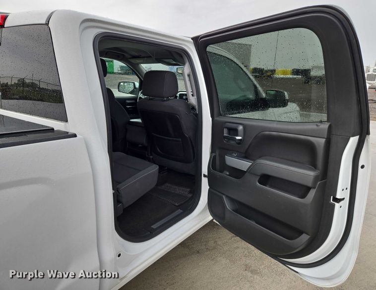 image for item DU6906 2015 Chevrolet Silverado 1500 Crew Cab pickup truck