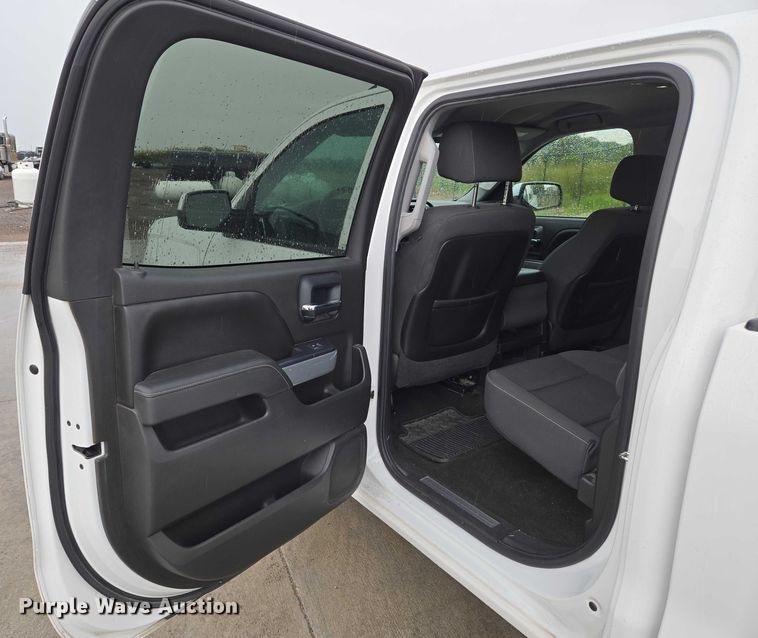 image for item DU6906 2015 Chevrolet Silverado 1500 Crew Cab pickup truck