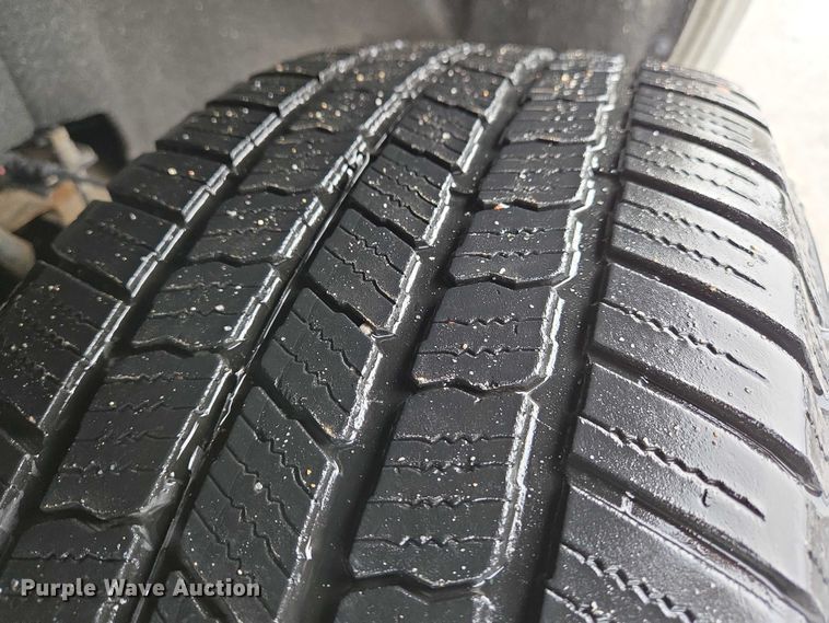 image for item DU6906 2015 Chevrolet Silverado 1500 Crew Cab pickup truck