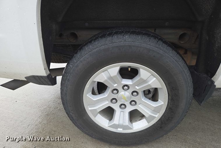 image for item DU6906 2015 Chevrolet Silverado 1500 Crew Cab pickup truck