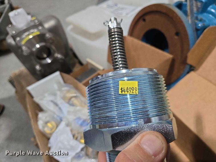 image for item DU6916 (3) pumps