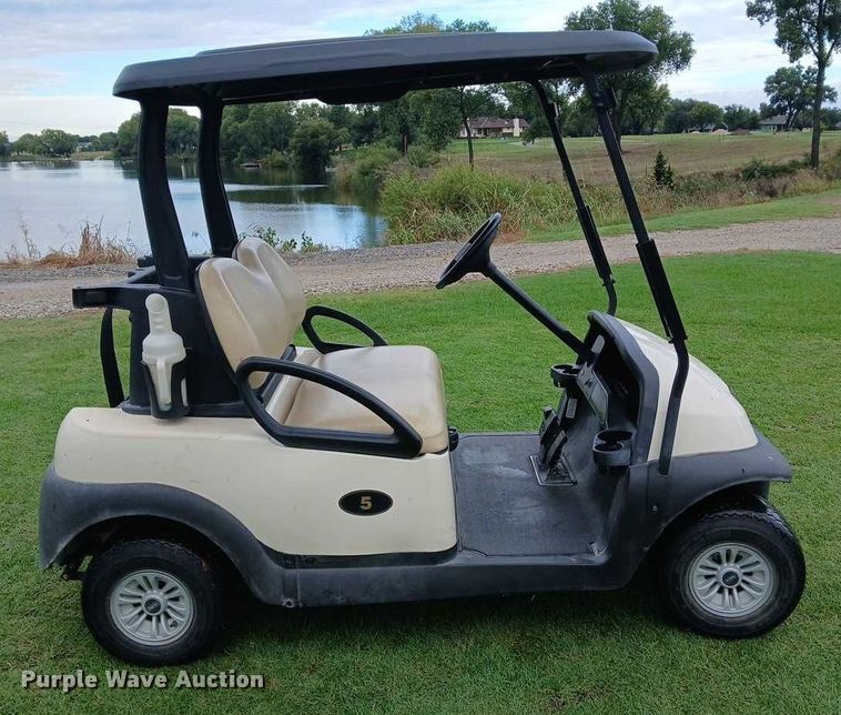 image for item DU6928 2017 Club Car Precedent golf cart
