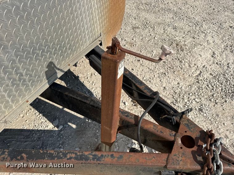 image for item DW6581 2007 Doolittle enclosed cargo trailer