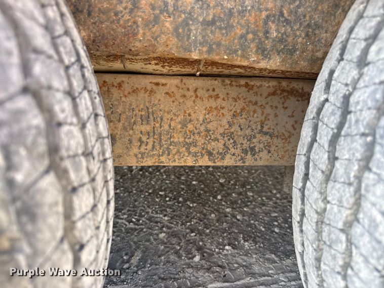 image for item DW6581 2007 Doolittle enclosed cargo trailer