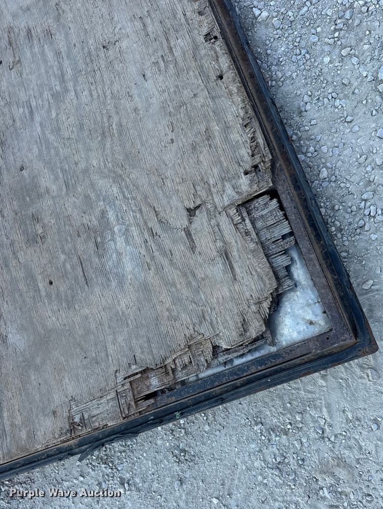 image for item DW6581 2007 Doolittle enclosed cargo trailer