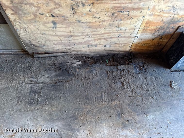 image for item DW6581 2007 Doolittle enclosed cargo trailer