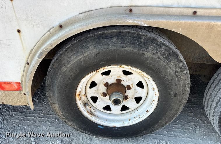 image for item DW6581 2007 Doolittle enclosed cargo trailer