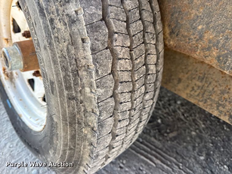 image for item DW6581 2007 Doolittle enclosed cargo trailer