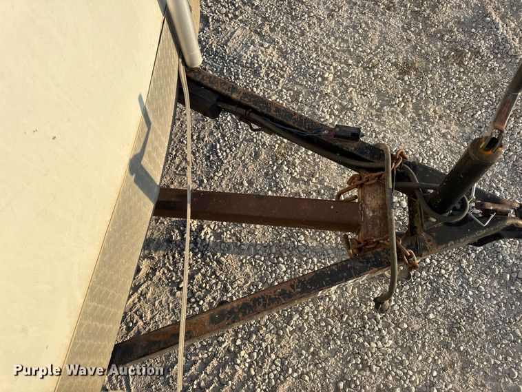 image for item DW6587 2009 Doolittle enclosed cargo trailer