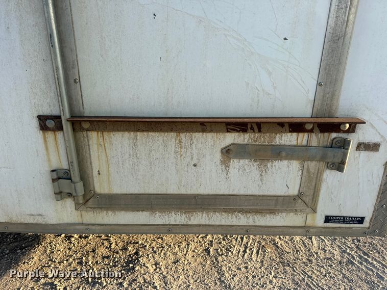 image for item DW6587 2009 Doolittle enclosed cargo trailer