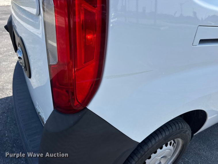 image for item DW6610 2015 RAM ProMaster City van