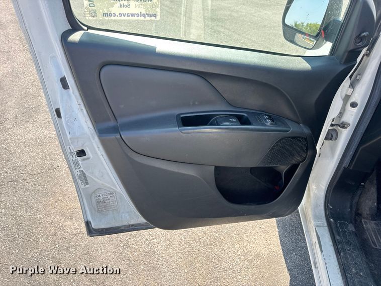 image for item DW6610 2015 RAM ProMaster City van