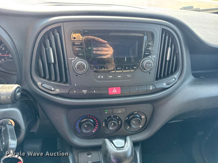 image for item DW6610 2015 RAM ProMaster City van