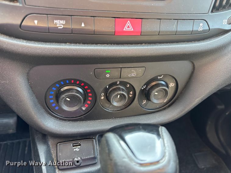 image for item DW6610 2015 RAM ProMaster City van