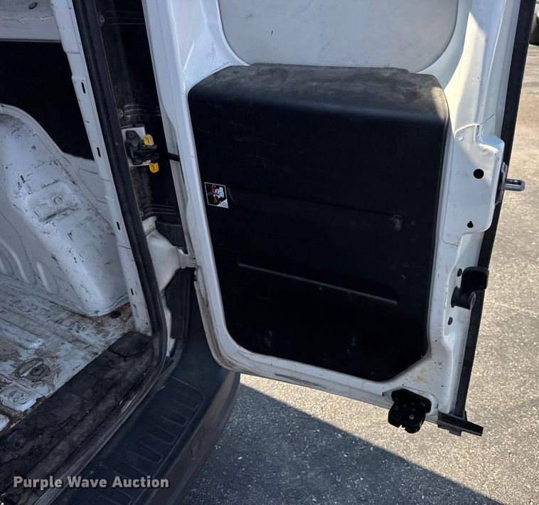 image for item DW6610 2015 RAM ProMaster City van