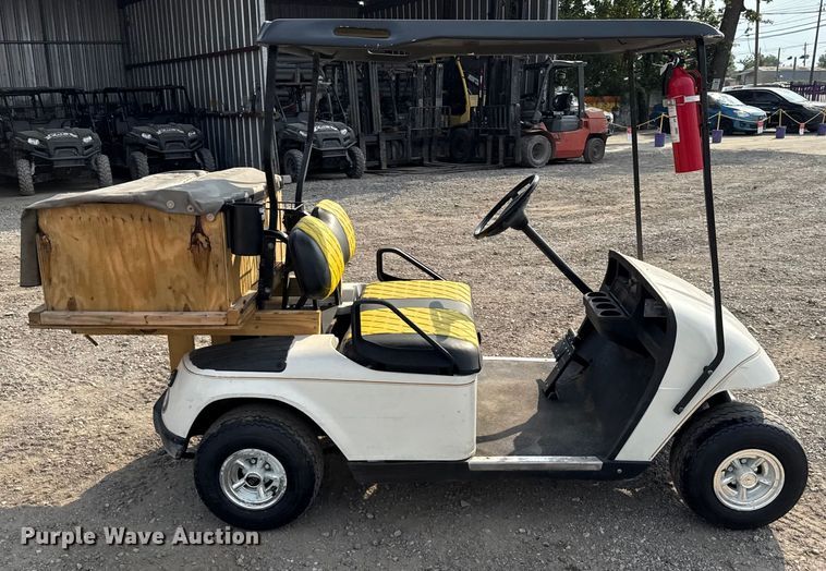 image for item DX5805 EZ-GO golf cart