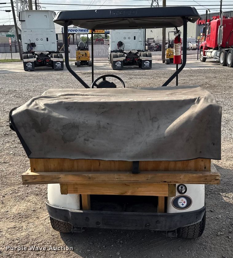 image for item DX5805 EZ-GO golf cart