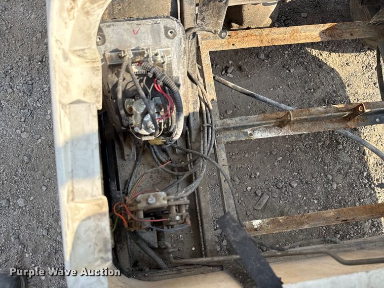 image for item DX5805 EZ-GO golf cart