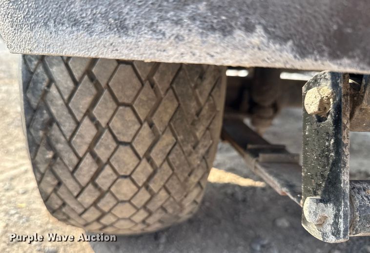 image for item DX5805 EZ-GO golf cart