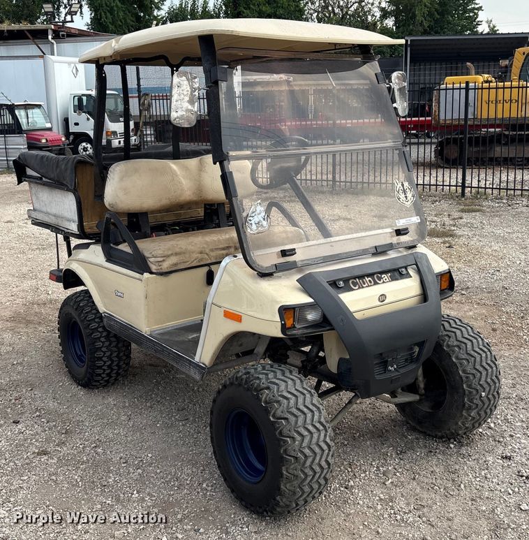 image for item DX5807 2005 Club Car golf cart
