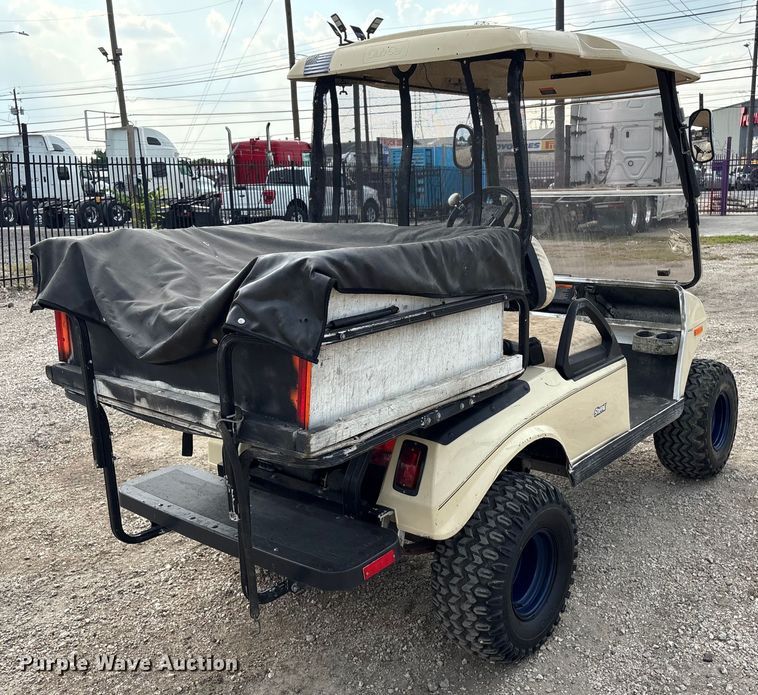 image for item DX5807 2005 Club Car golf cart