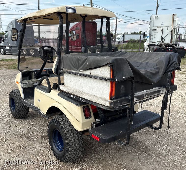 image for item DX5807 2005 Club Car golf cart