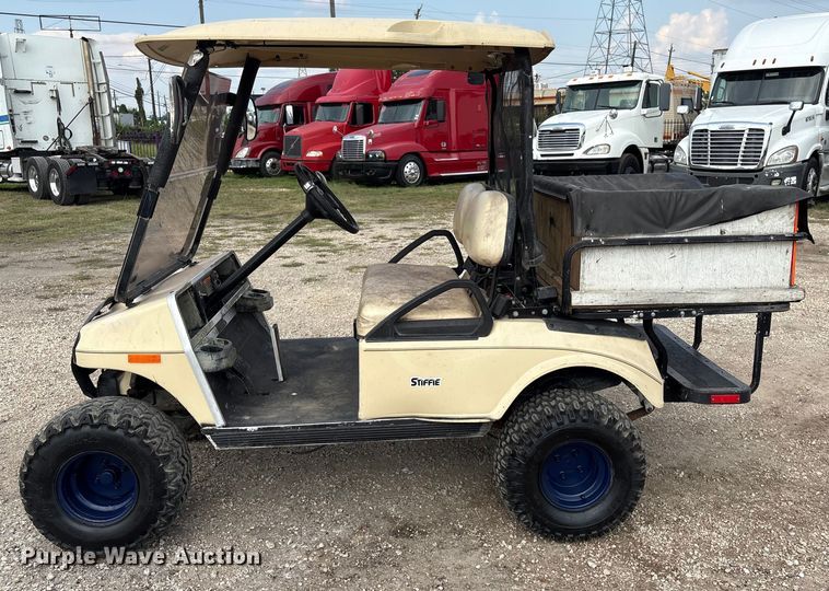 image for item DX5807 2005 Club Car golf cart