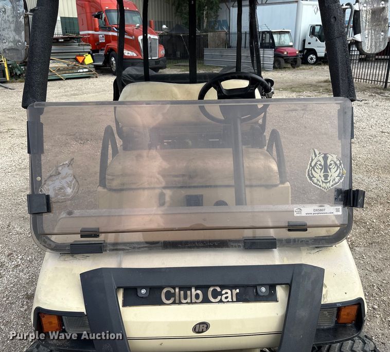 image for item DX5807 2005 Club Car golf cart