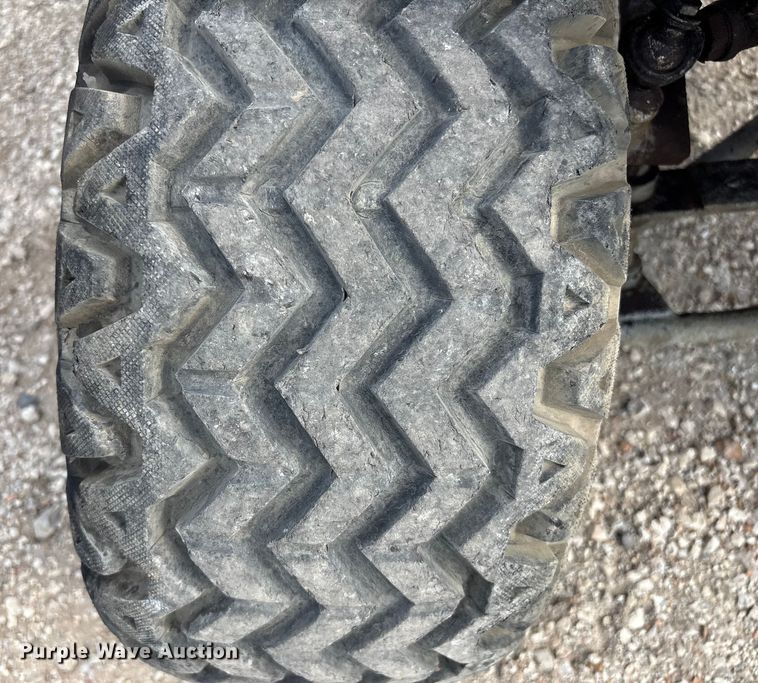 image for item DX5807 2005 Club Car golf cart