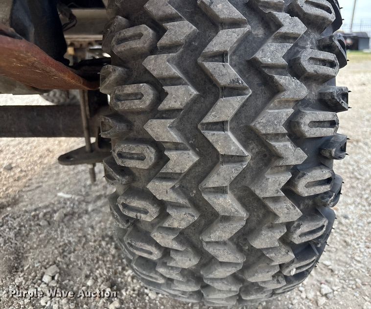 image for item DX5807 2005 Club Car golf cart