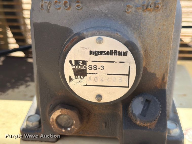 image for item DX5820 Ingersoll Rand SS3J5.5GH-WB GP air compressor