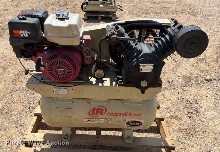 image for item DX5821 Ingersoll Rand 2475F13GH air compressor