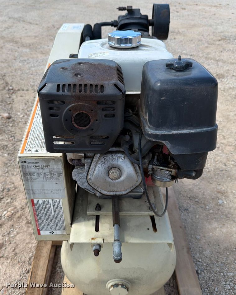 image for item DX5821 Ingersoll Rand 2475F13GH air compressor