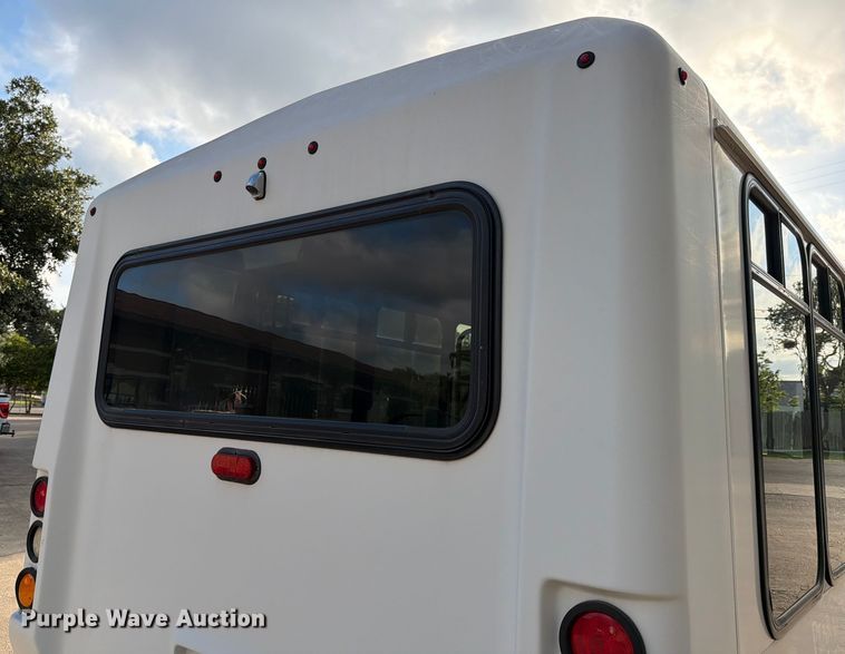 image for item DX5823 2017 Eldorado Chevrolet Express shuttle bus