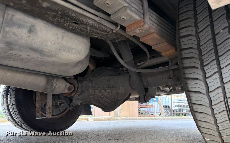 image for item DX5823 2017 Eldorado Chevrolet Express shuttle bus