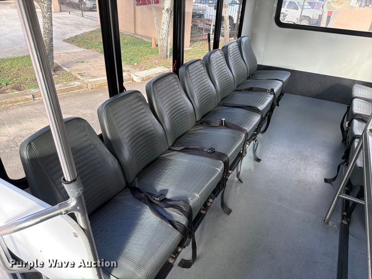 image for item DX5823 2017 Eldorado Chevrolet Express shuttle bus