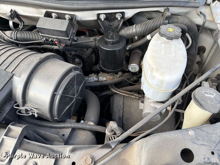 image for item DX5823 2017 Eldorado Chevrolet Express shuttle bus