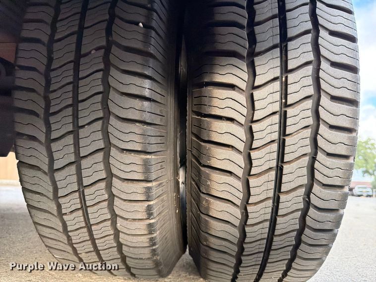 image for item DX5823 2017 Eldorado Chevrolet Express shuttle bus