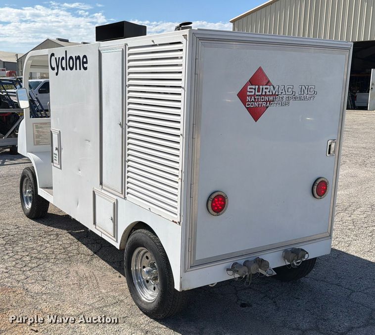 image for item DX5825 Nilfisk-Advance Cyclone 4500 4WS surface cleaner