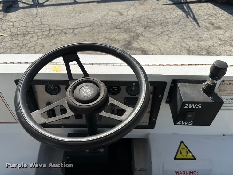 image for item DX5825 Nilfisk-Advance Cyclone 4500 4WS surface cleaner