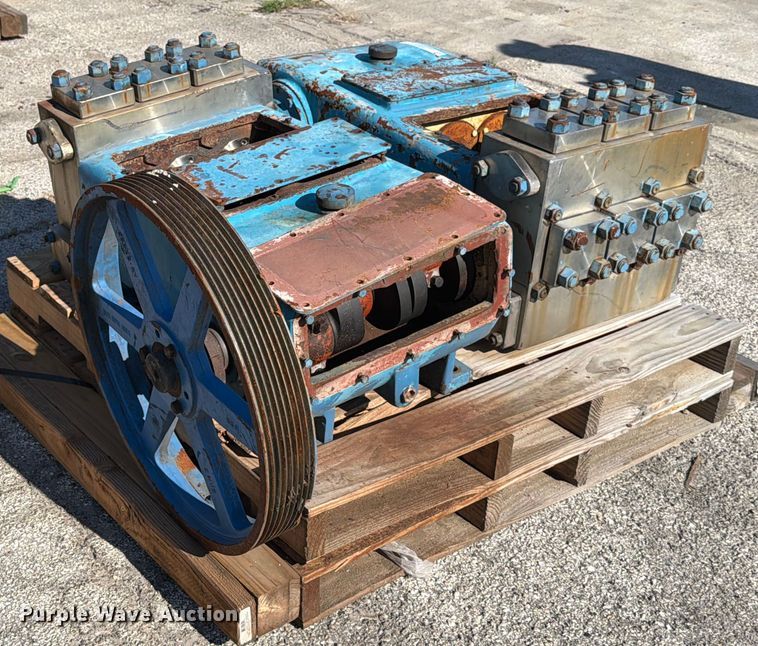 image for item DX5826 (2) Weatherford 2060M triplex pumps