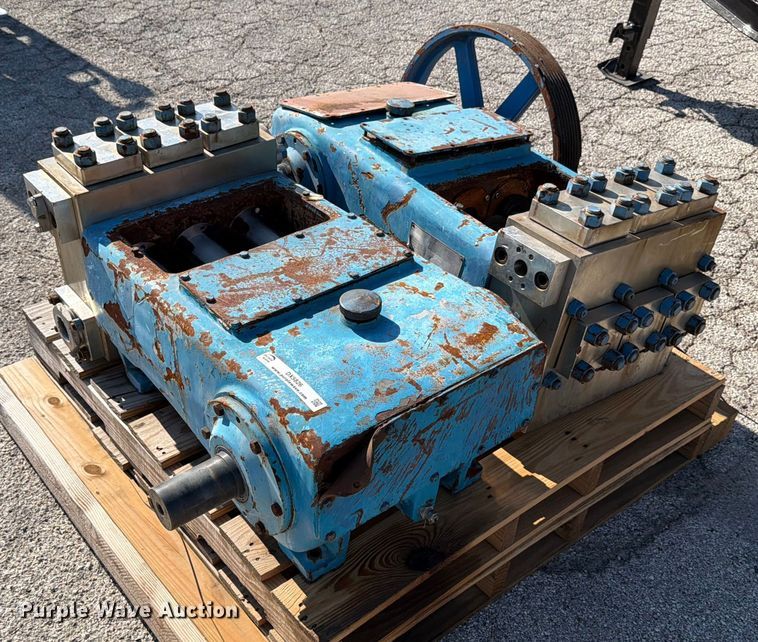image for item DX5826 (2) Weatherford 2060M triplex pumps