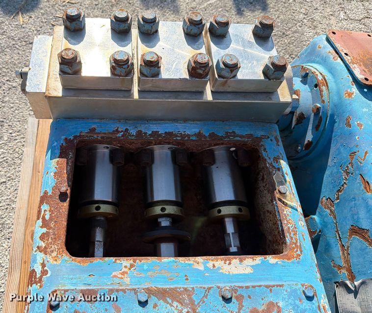 image for item DX5826 (2) Weatherford 2060M triplex pumps