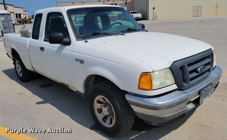 image for item DX7200 2005 Ford Ranger SuperCab pickup truck